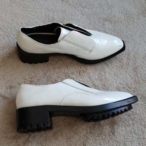 Zara white leather trafaluc loafers